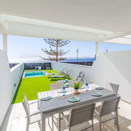 Villa Marina Agua Playa Blanca